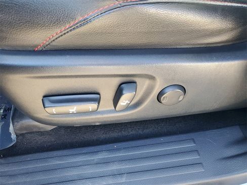 Used 2019 Toyota 4Runner TRD Off-Road Premium image 7