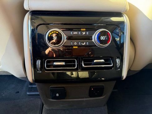 Used 2023 Lincoln Aviator AWD w/ Premium Package image 14