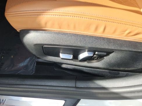 Used 2023 BMW 530i w/ Premium Package image 28