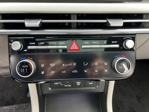 New 2026 Hyundai Tucson Limited image 28