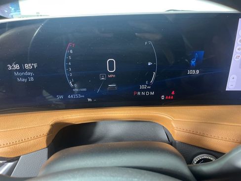 Used 2024 Cadillac XT4 Sport FWD image 34