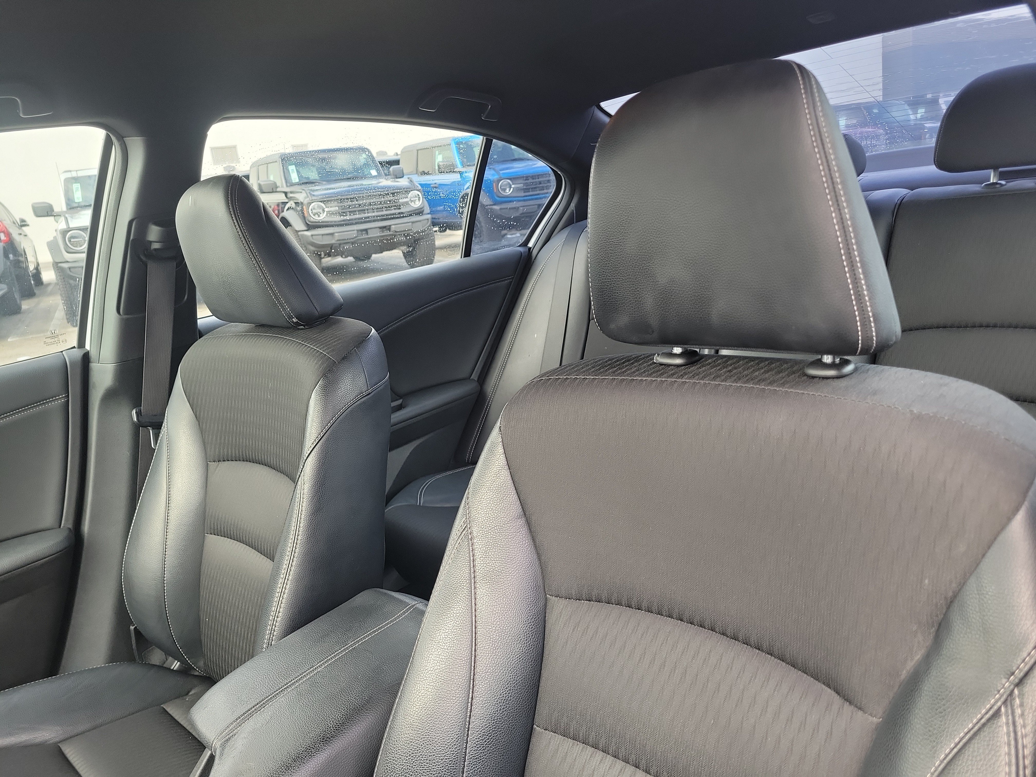 Used 2017 Honda Accord Sport image 12