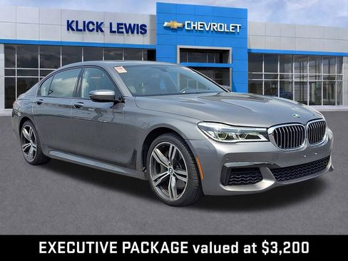 Used 2016 BMW 750i xDrive AWD/4WD image 1