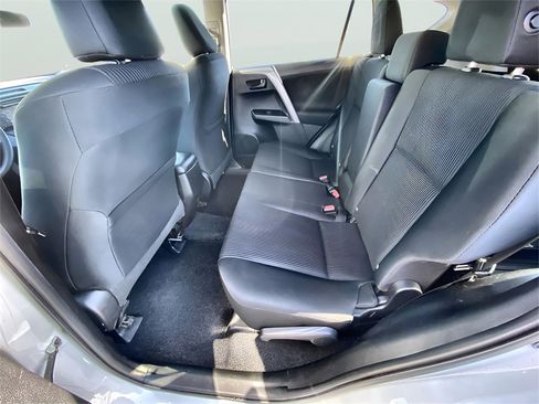 Used 2017 Toyota RAV4 LE image 22