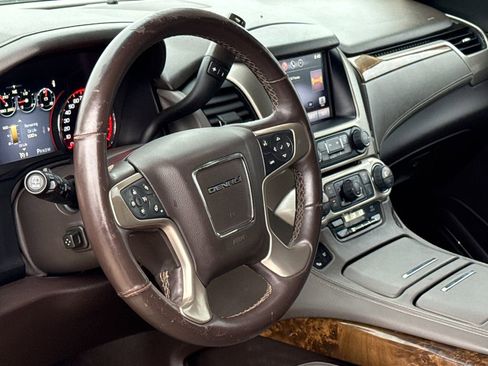 Used 2015 GMC Yukon XL Denali w/ Open Road Package AWD/4WD image 19