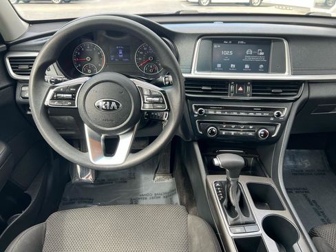 Used 2019 Kia Optima LX image 17