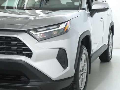 Certified 2024 Toyota RAV4 XLE AWD/4WD image 4