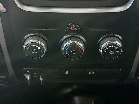 Used 2018 RAM 2500 Tradesman w/ Chrome Appearance Group AWD/4WD image 18
