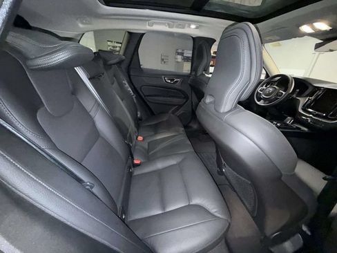 Used 2025 Volvo XC60 B5 Plus AWD/4WD image 16
