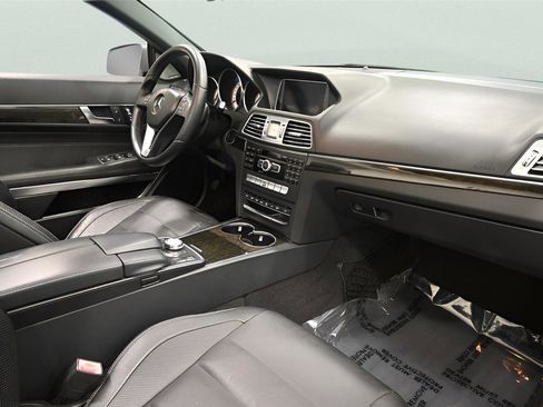 Used 2014 Mercedes-Benz E 550 Cabriolet image 22