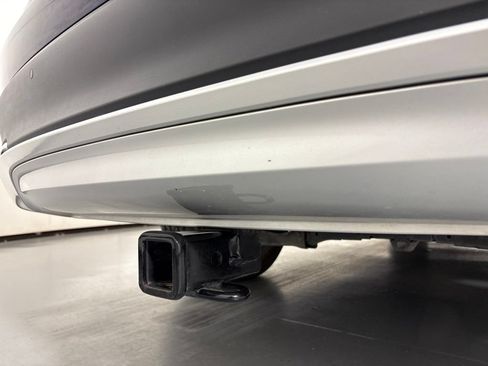 Used 2019 Honda Pilot Touring image 13