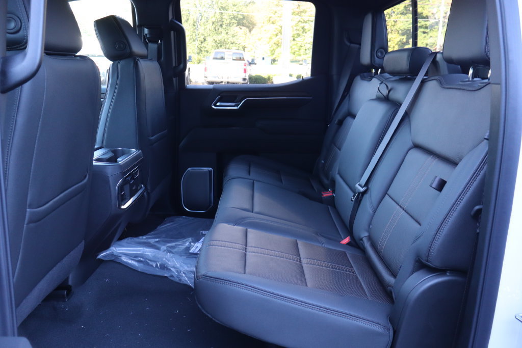New 2026 Chevrolet Silverado 1500 High Country w/ Technology Package AWD/4WD image 22