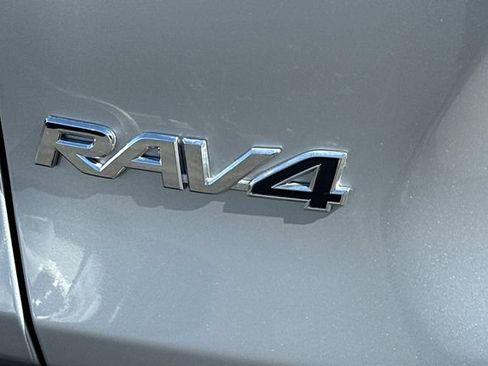 Certified 2025 Toyota RAV4 XLE w/ Convenience Package AWD/4WD image 32