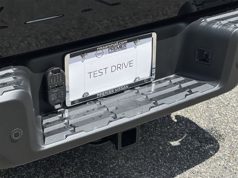 New 2025 Nissan Frontier SV w/ SV Convenience Package image 25