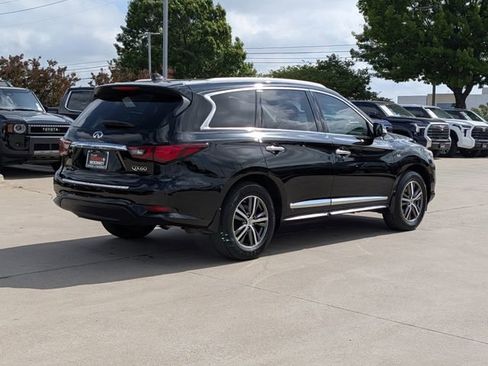 Used 2019 INFINITI QX60 Luxe w/ Essential Package FWD image 6