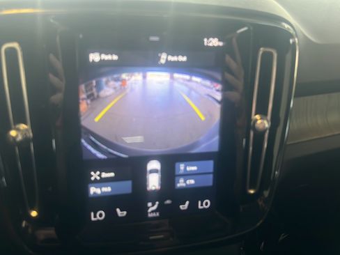 Used 2019 Volvo XC40 T5 Inscription AWD/4WD image 27