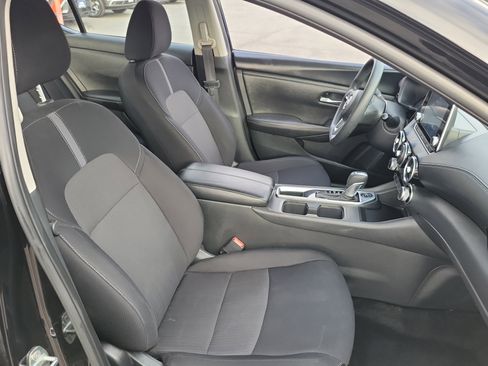 Used 2024 Nissan Sentra SV FWD image 21