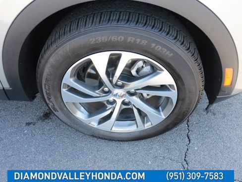 Used 2023 Buick Envision Essence image 30