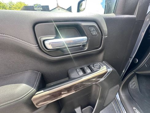 Used 2021 Chevrolet Silverado 1500 LT AWD/4WD image 31