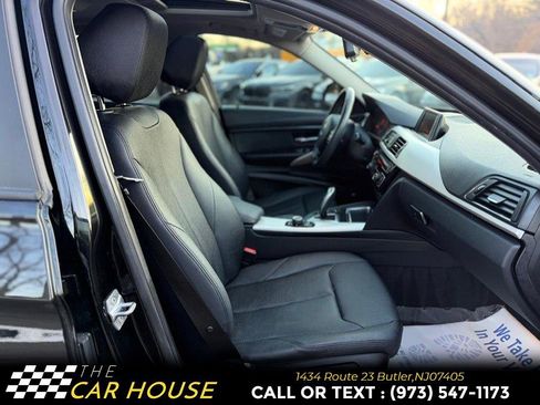 Used 2017 BMW 320i xDrive Sedan image 22