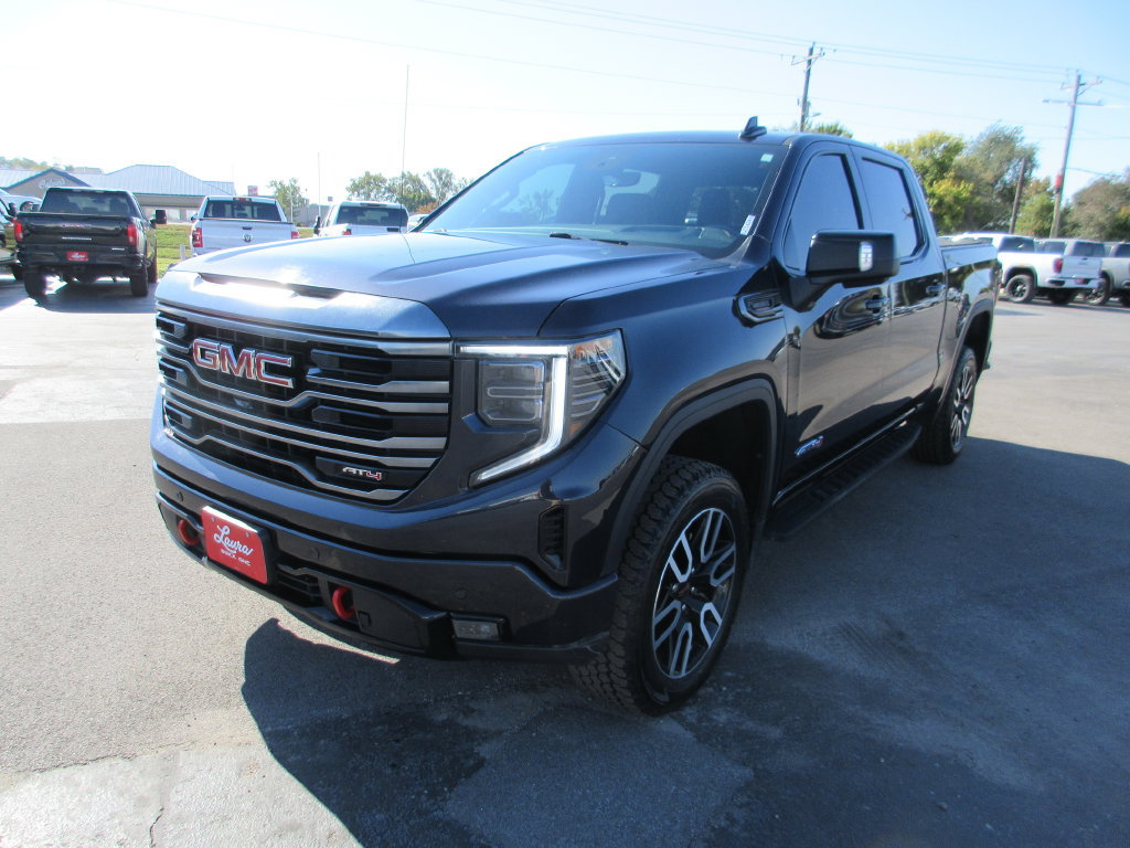 Used 2022 GMC Sierra 1500 AT4 w/ AT4 Premium Package AWD/4WD image 11