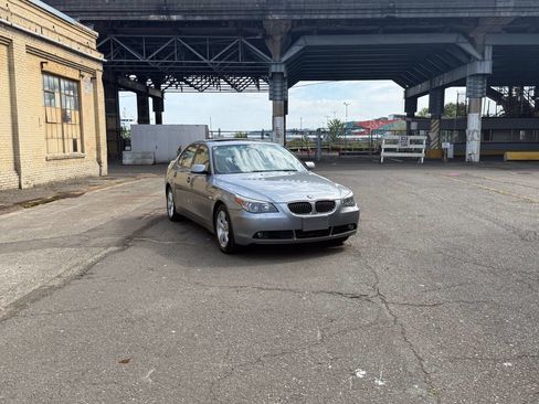 Used 2007 BMW 530xi Sedan AWD/4WD image 14