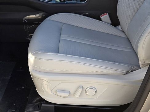 New 2026 Kia Sorento EX image 17