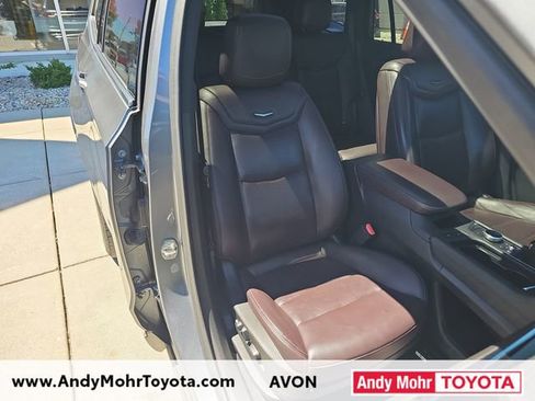 Used 2022 Cadillac XT6 Premium Luxury AWD/4WD image 40