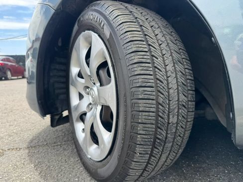 Used 2013 MAZDA MAZDA3 i Sport FWD image 19