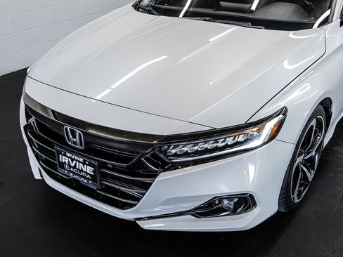 Used 2021 Honda Accord Sport image 11