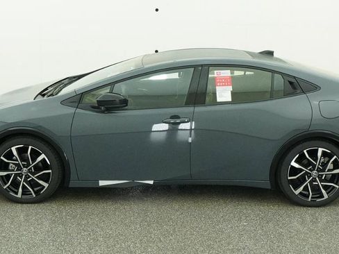 New 2026 Toyota Prius Plug-In Hybrid image 6