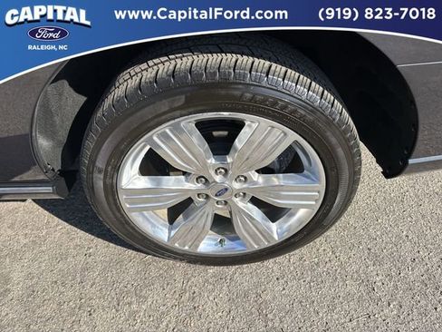 Certified 2023 Ford Expedition Platinum image 13
