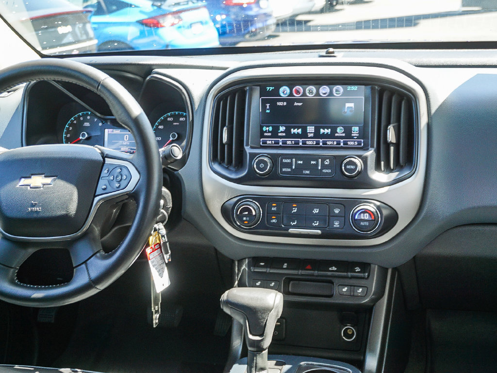 Used 2016 Chevrolet Colorado Z71 AWD/4WD image 16