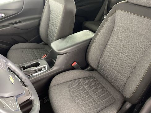 Used 2023 Chevrolet Equinox LT image 22