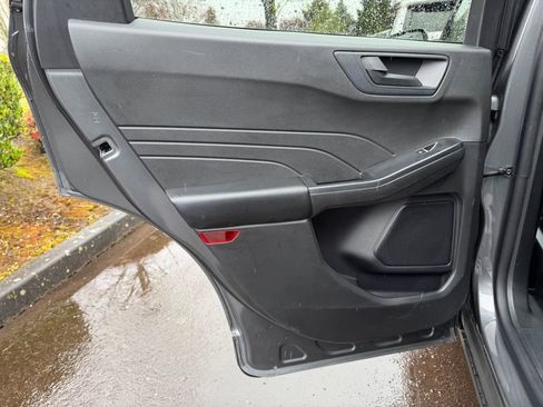 Used 2024 Ford Escape Active image 32