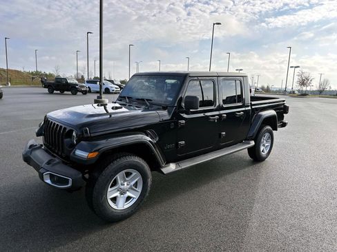 Certified 2022 Jeep Gladiator Sport image 8