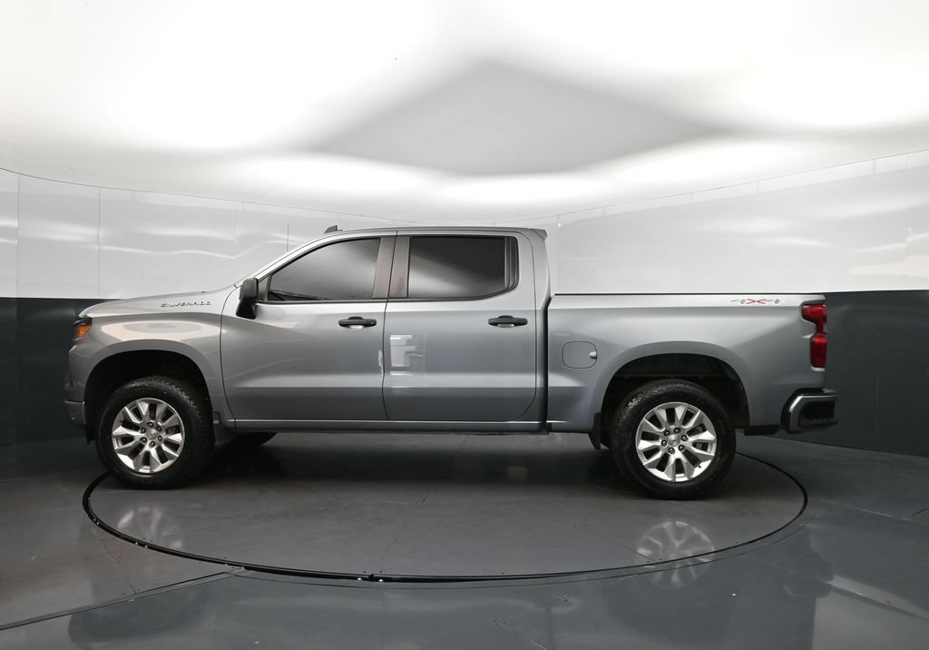 Used 2024 Chevrolet Silverado 1500 Custom AWD/4WD image 4