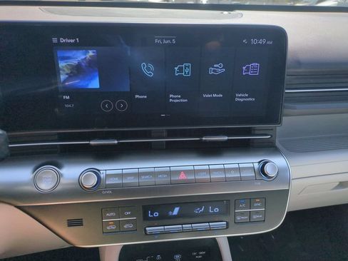 Used 2025 Hyundai Kona SEL FWD image 18