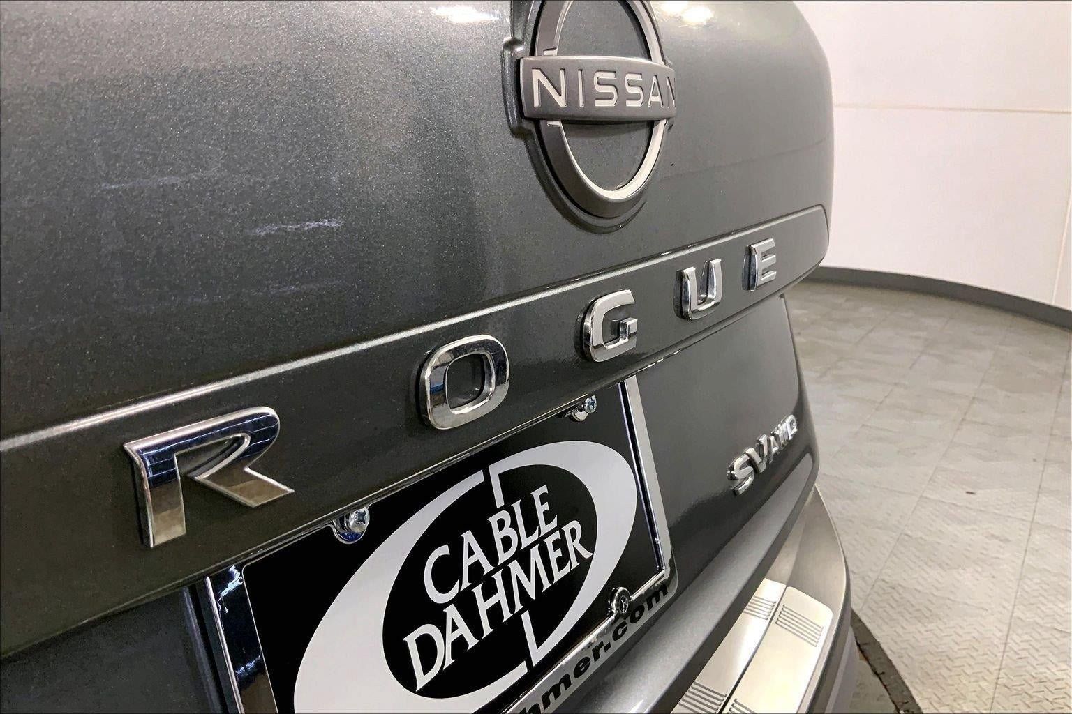 Used 2023 Nissan Rogue SV AWD/4WD image 8