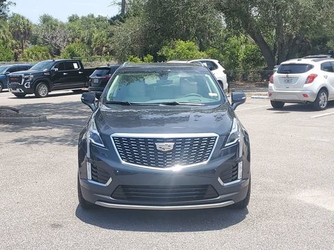 Used 2021 Cadillac XT5 Premium Luxury FWD image 2