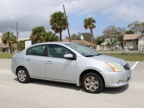Used 2011 Nissan Sentra 2.0 FWD image 19