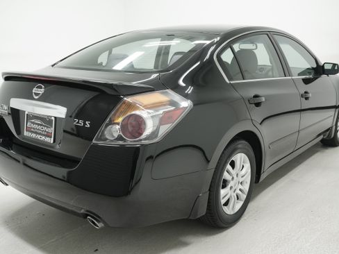 Used 2012 Nissan Altima 2.5 S w/ 20th Anniversary Pkg FWD image 4