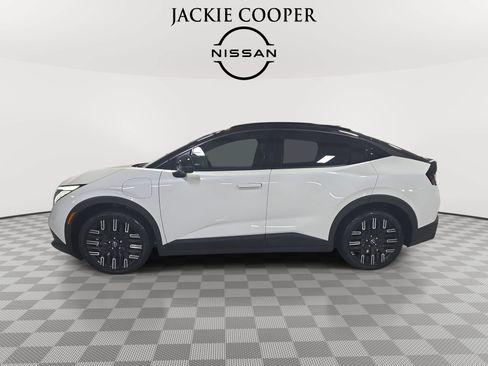 Used 2026 Nissan Leaf Platinum+ w/ Cargo Package (Platinum+) FWD image 8