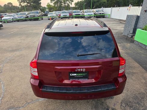 Used 2007 Jeep Compass Sport image 10