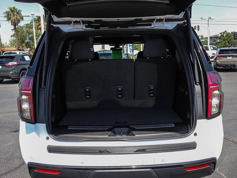 Used 2022 Chevrolet Tahoe RST w/ Luxury Package RWD image 26