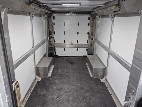 Used 2024 Chevrolet Brightdrop 600 w/ Commercial Equipment Package AWD/4WD image 5
