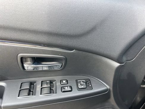 Used 2025 Mitsubishi Outlander Sport LE AWD/4WD image 15