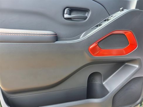 New 2026 Nissan Frontier PRO-4X image 18