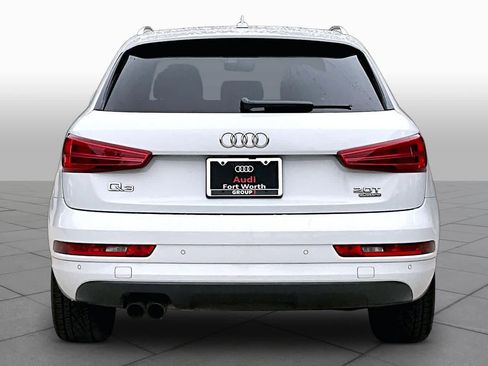 Used 2018 Audi Q3 2.0T Premium Plus w/ Premium Plus Package AWD/4WD image 5