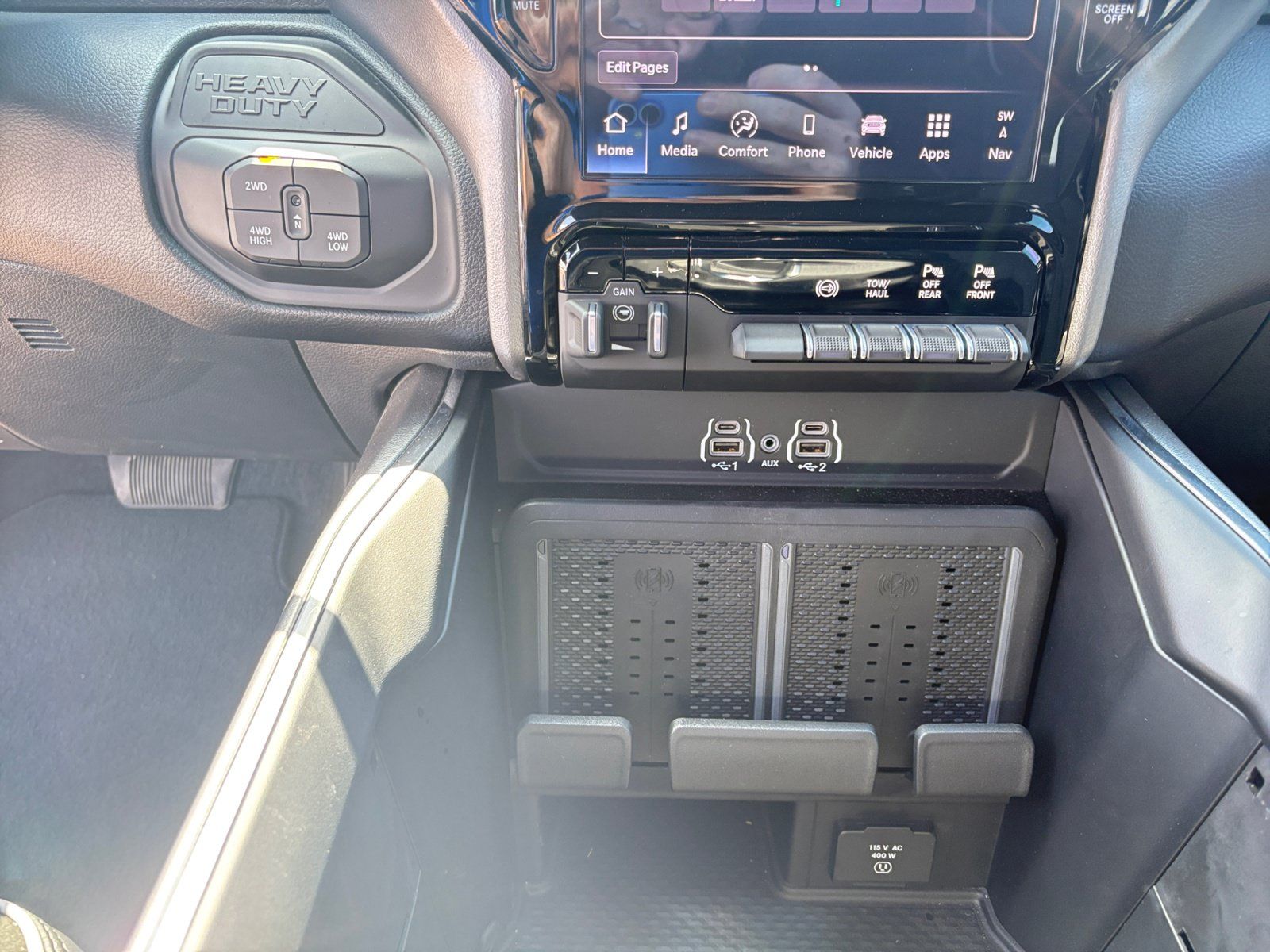 Used 2026 RAM 3500 Laramie w/ Night Edition AWD/4WD image 19
